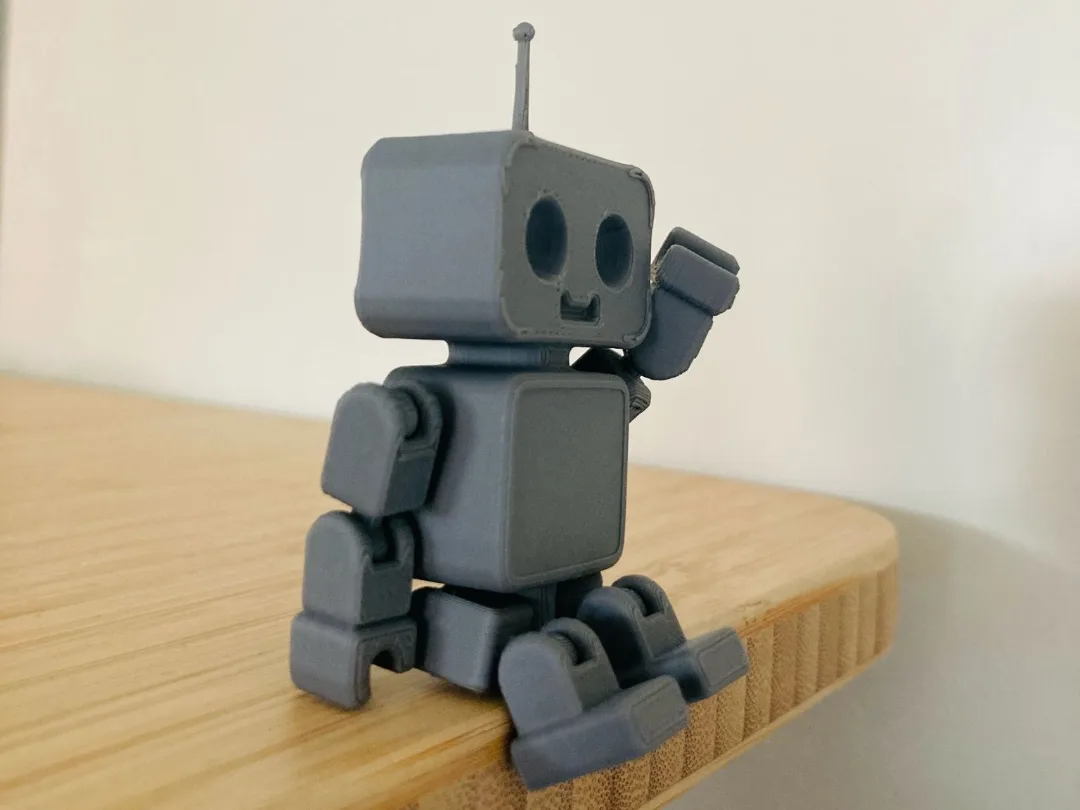 Liten ledad robot – bild av Kroesdesign